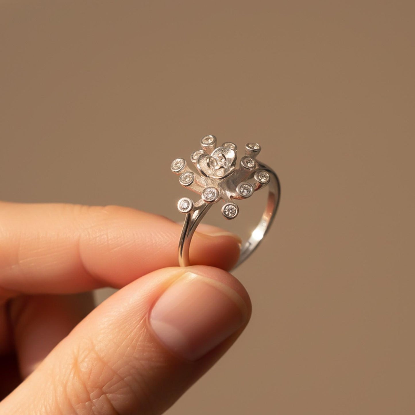 Silver Flower Style Zircon Ring