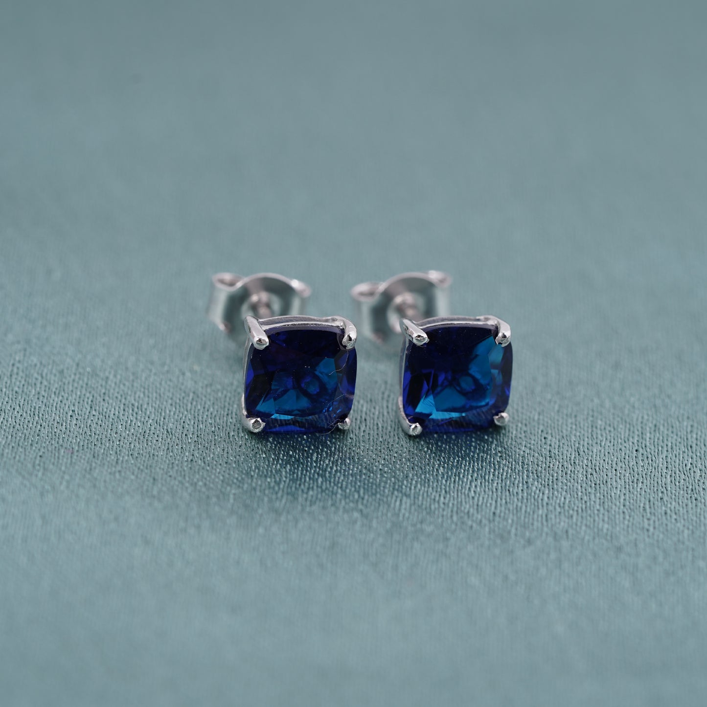 Silver Stud earrings