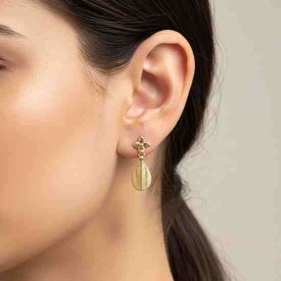 Golden Leafy Hazel Earrings