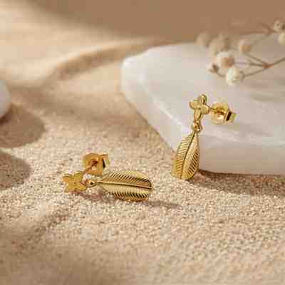 Golden Leafy Hazel Earrings