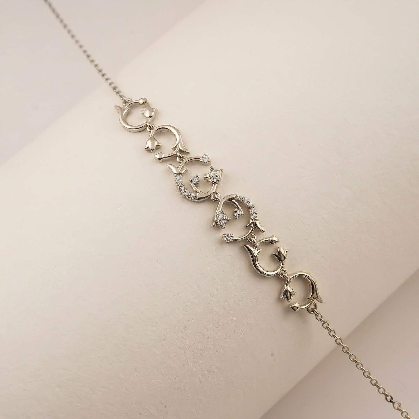 Silver Leaf Floral Vine Anklet