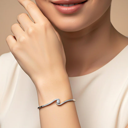 Silver Cozy in Love Bangle