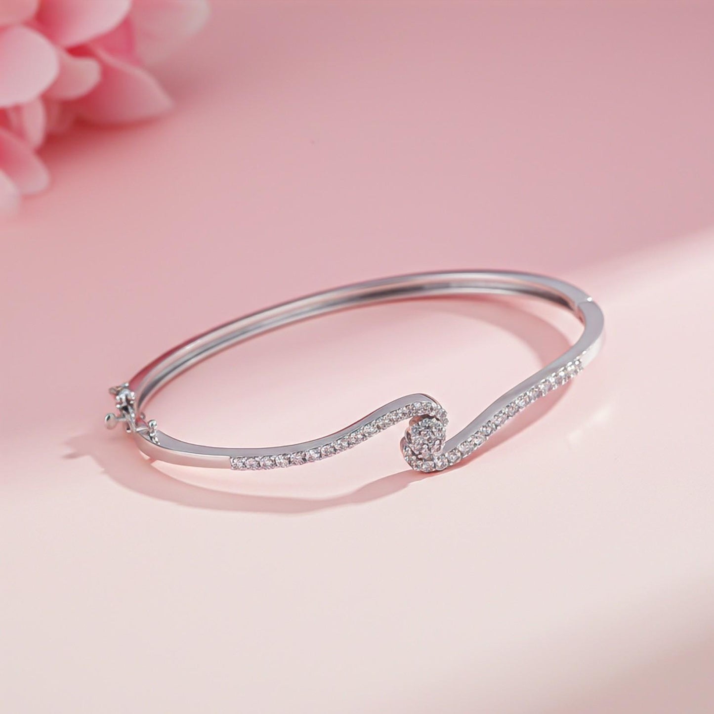 Silver Cozy in Love Bangle