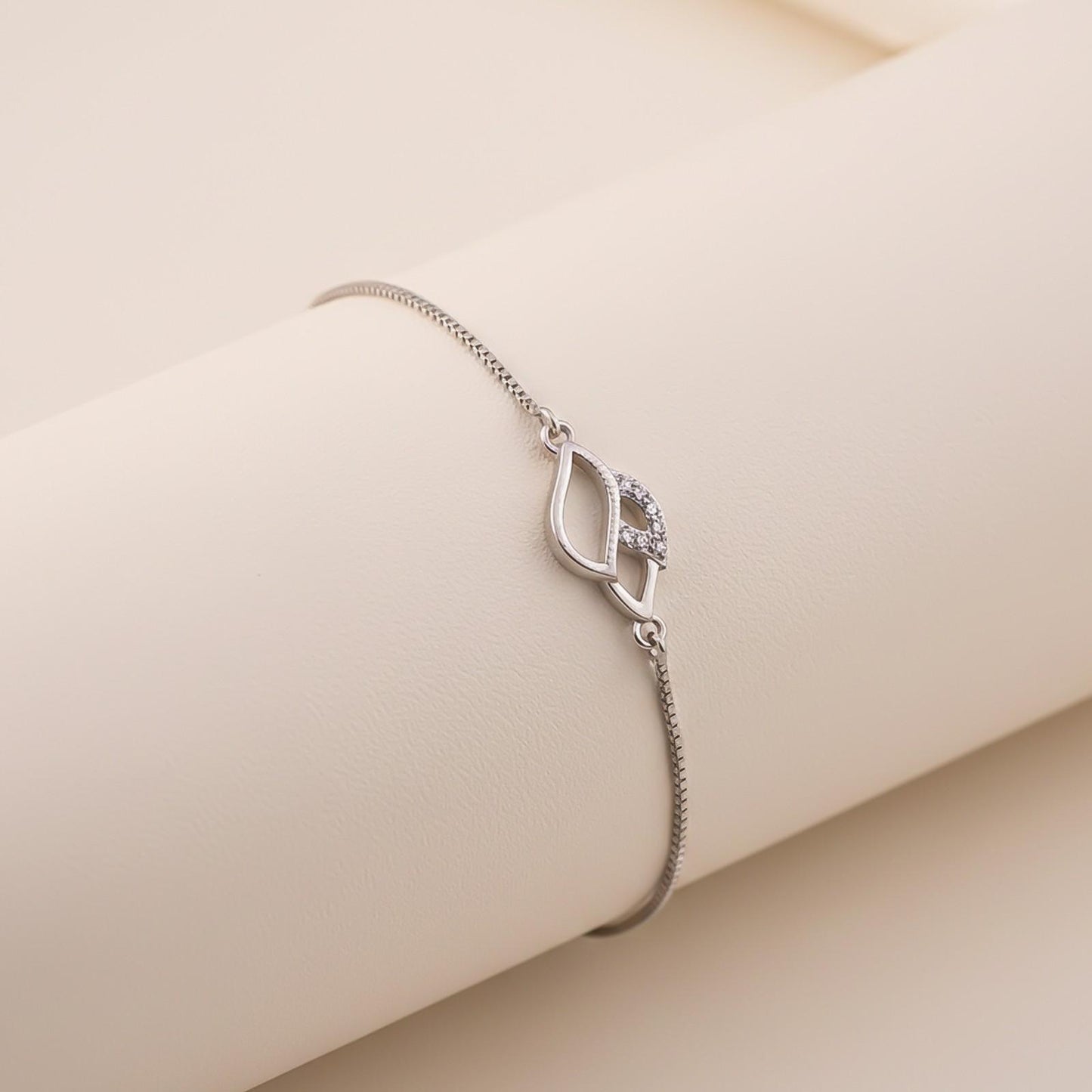 Silver Minimalist Minimalist Bracelet