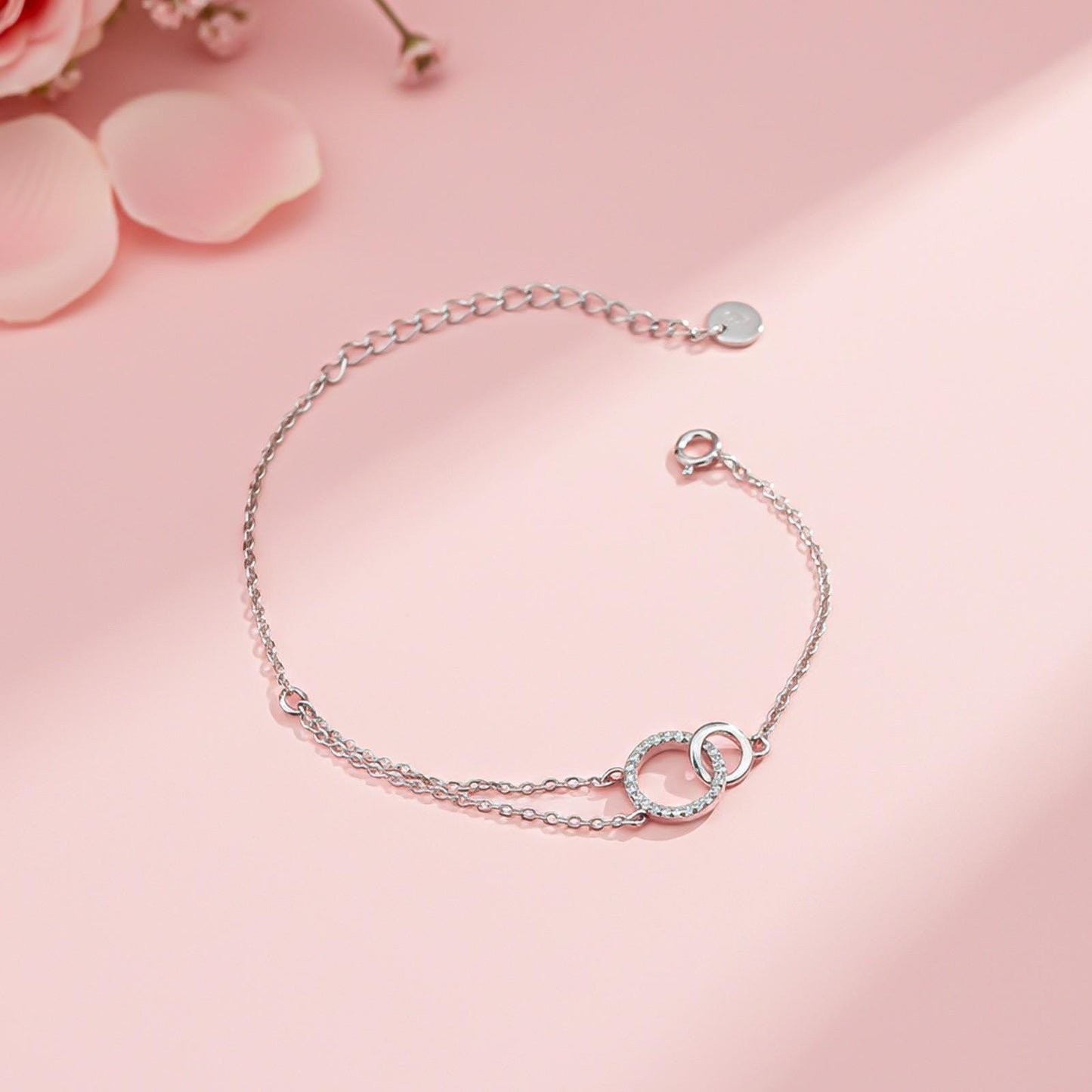 Silver Interlocking Circle Bracelet