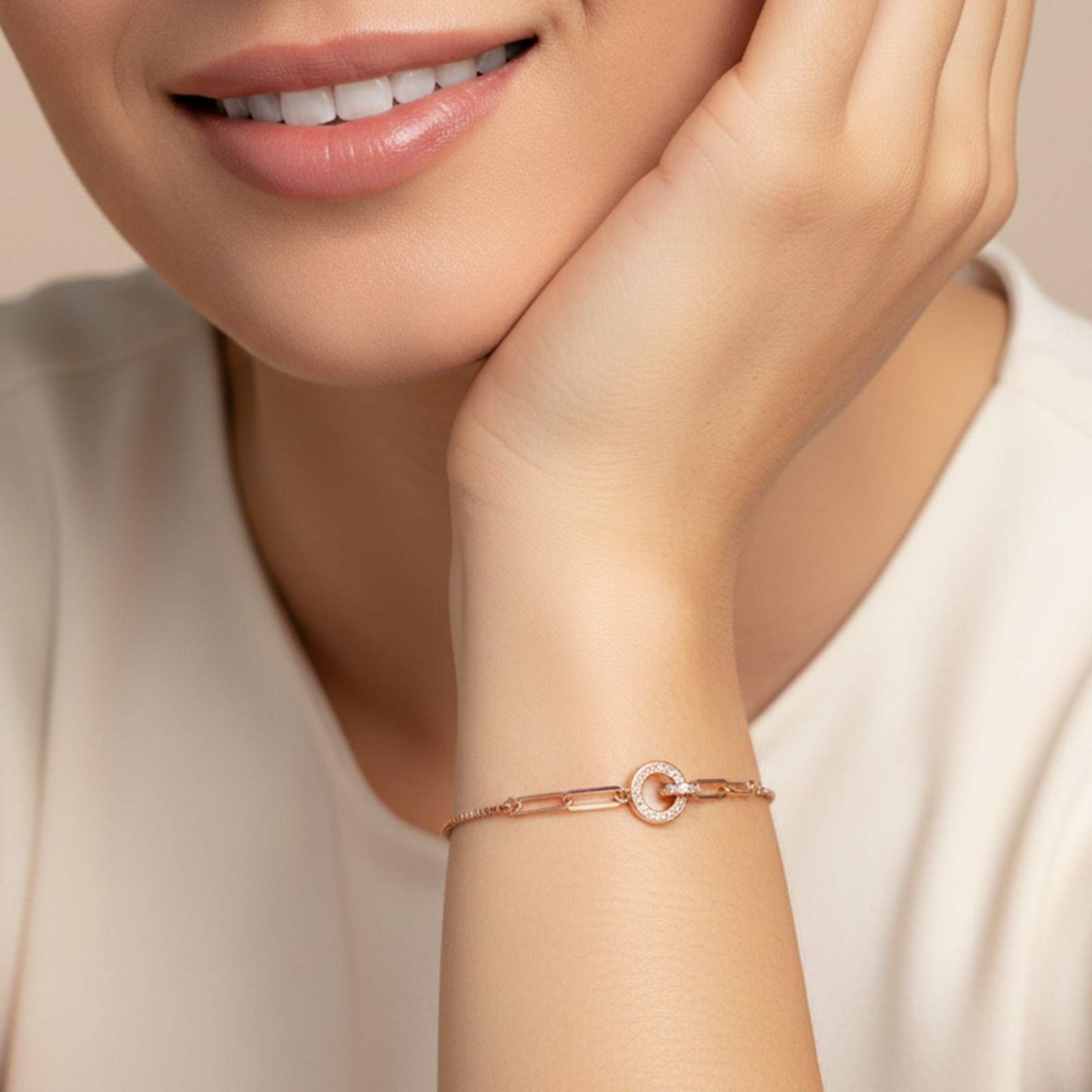 Rose Gold Bold Interlock Circle Bracelet