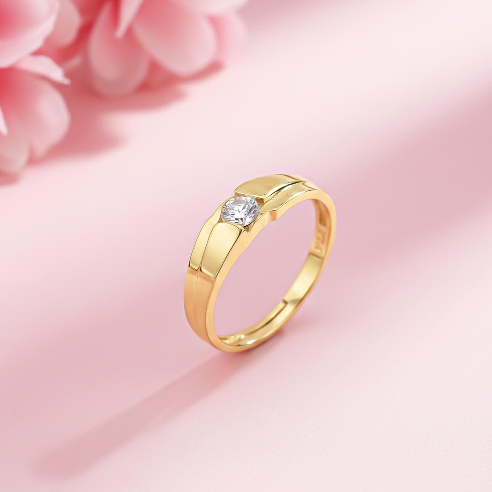 Golden Classic Solitaire Men's Ring