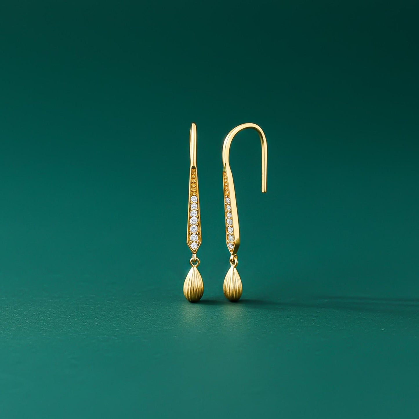 Golden Classic Hook Style Drop Dangle Earrings