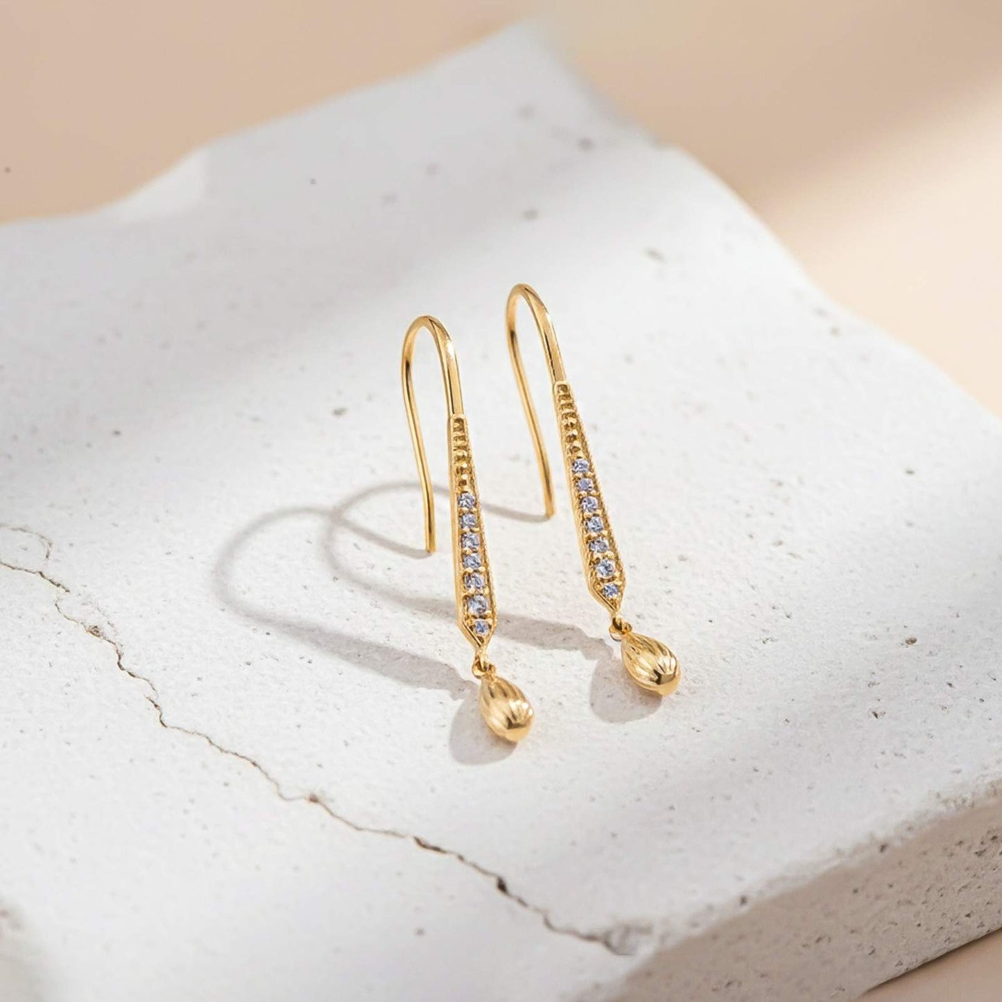 Golden Classic Hook Style Drop Dangle Earrings
