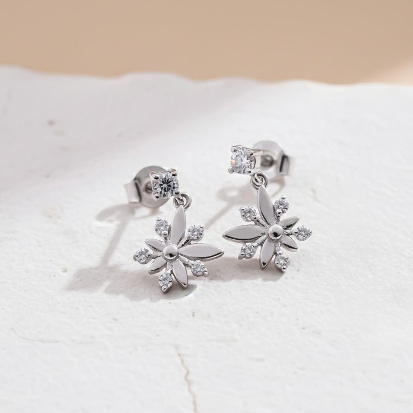 Silver Glossy Flower Petals Drop