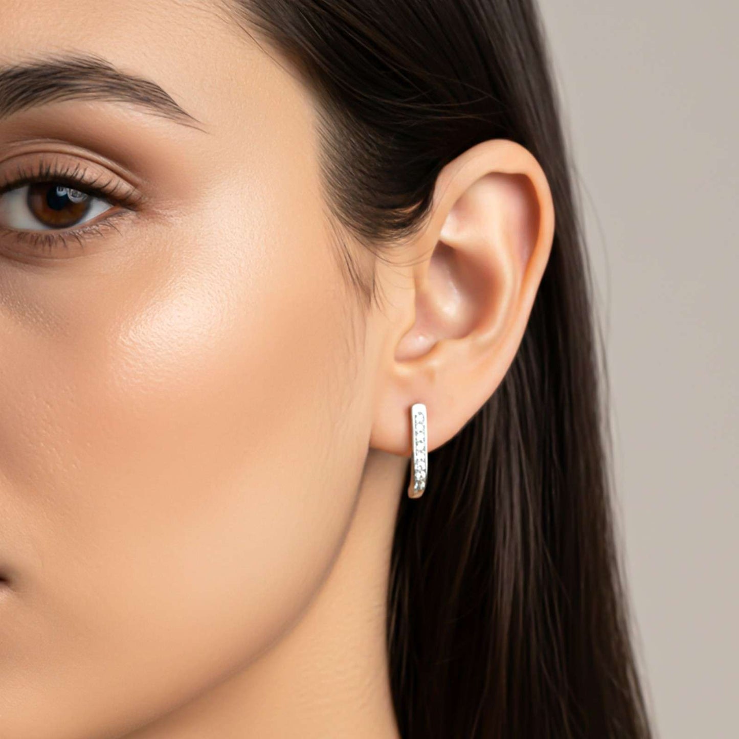 Silver Sculpted Minimalist Stud Earrings
