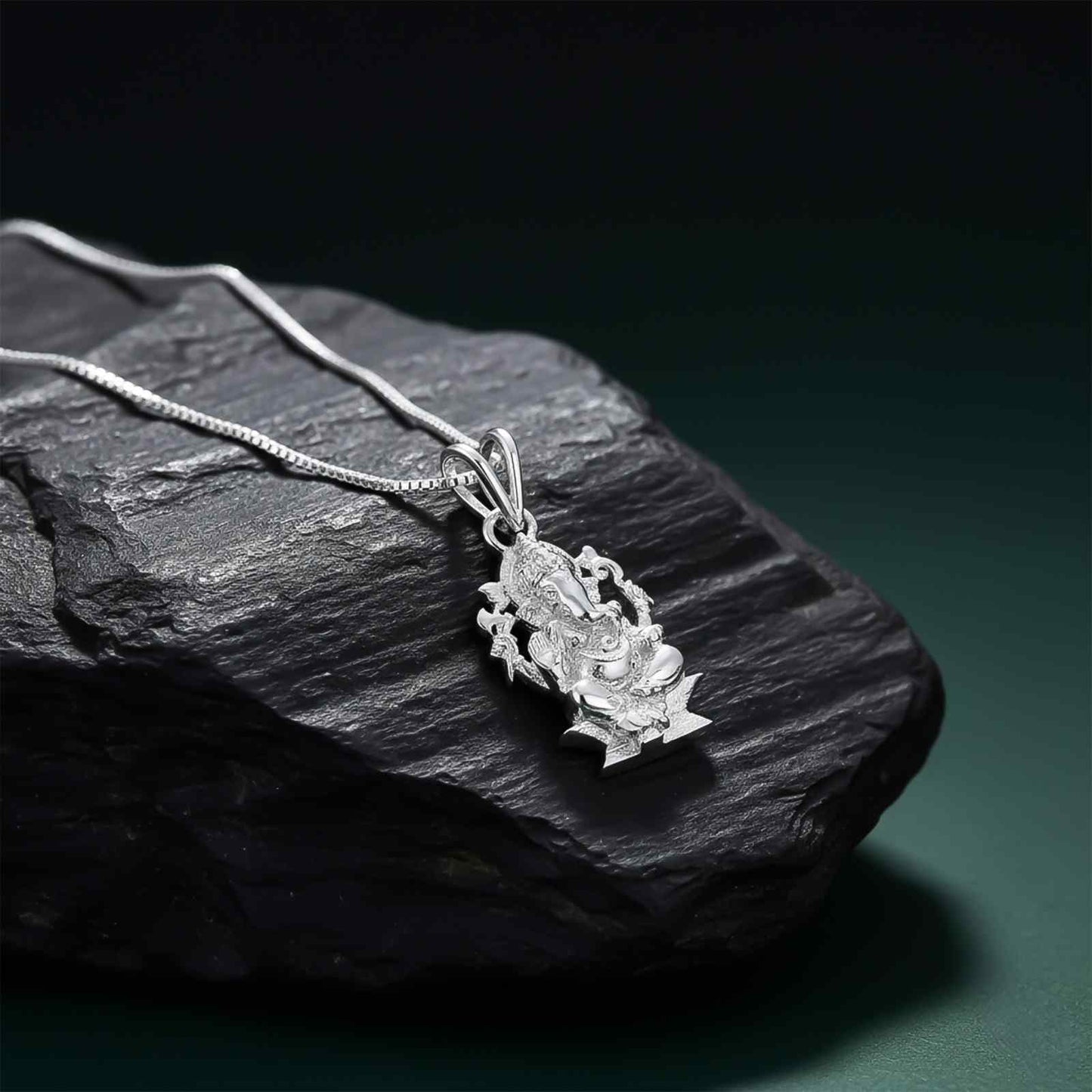 Silver Lord Ganesh Siting Pendant