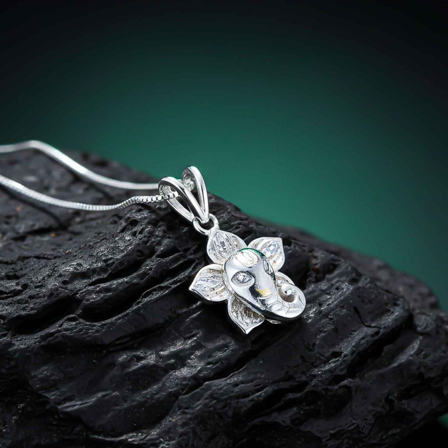 Silver God Vighnharta Ganpati Pendant