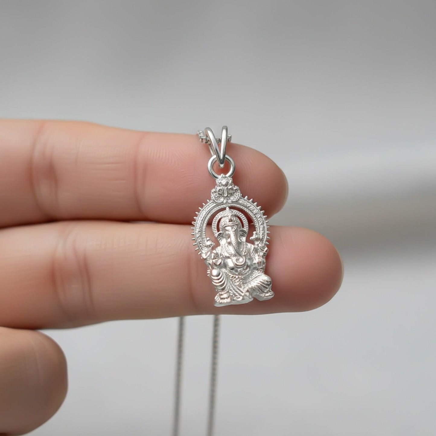 Silver Shree Ganesha Sitting Pendant