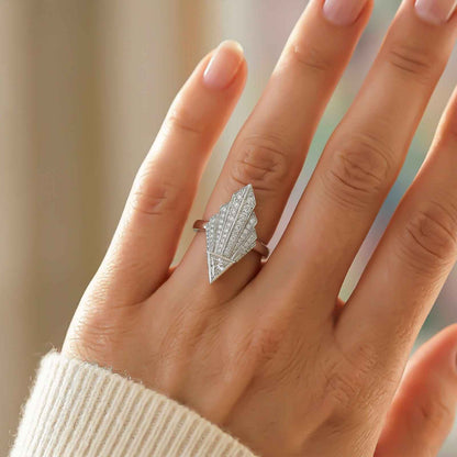 0.57Ct Moissanite Geometric Fan Gold Ring
