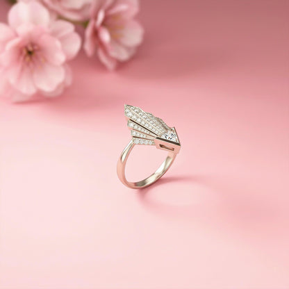 0.57Ct Moissanite Geometric Fan Gold Ring