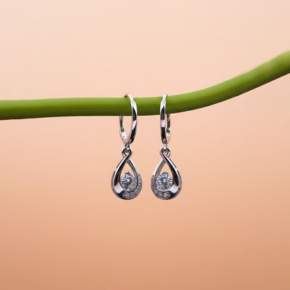0.25Ct Moissanite Hollow Waterdrop Earrings