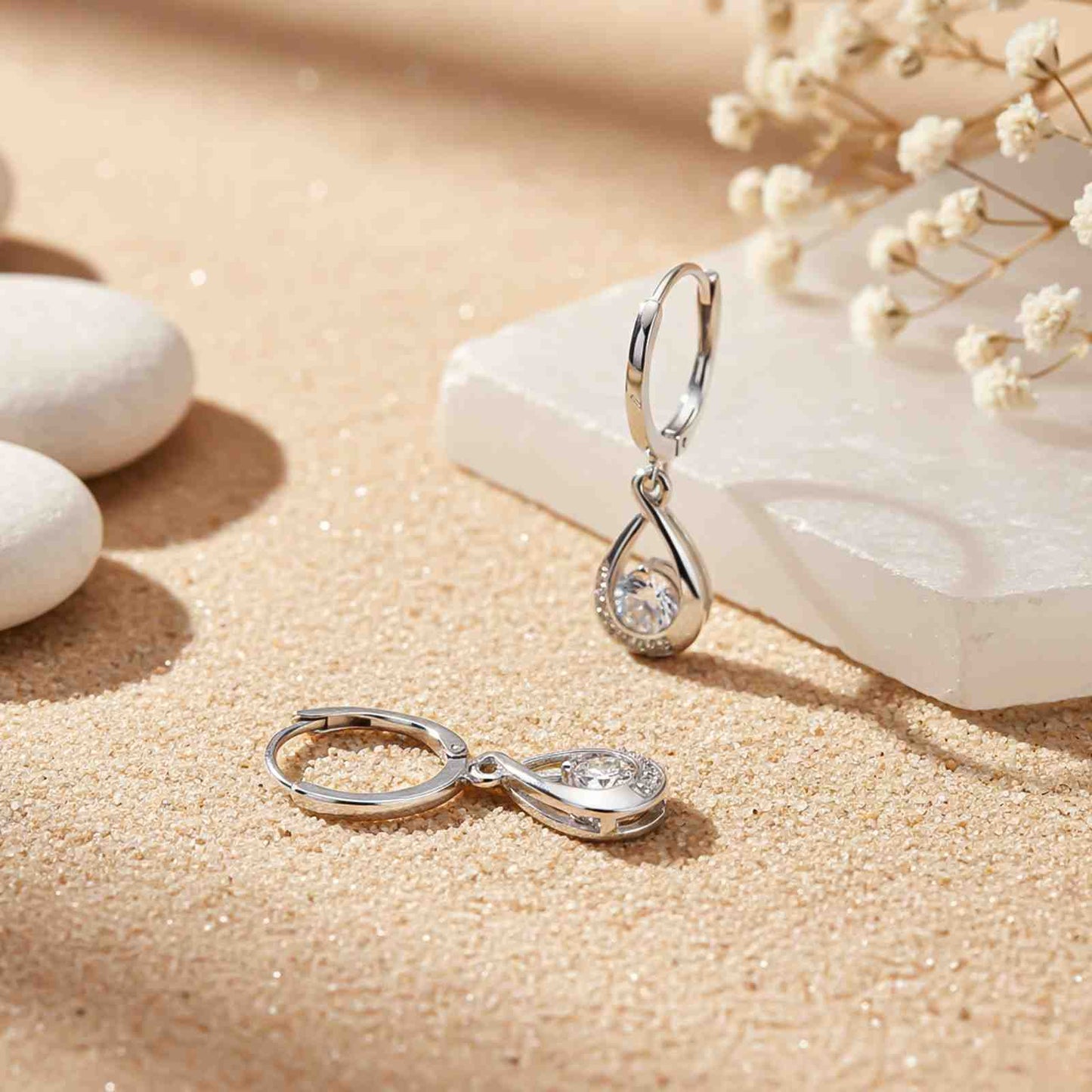 0.25Ct Moissanite Hollow Waterdrop Earrings