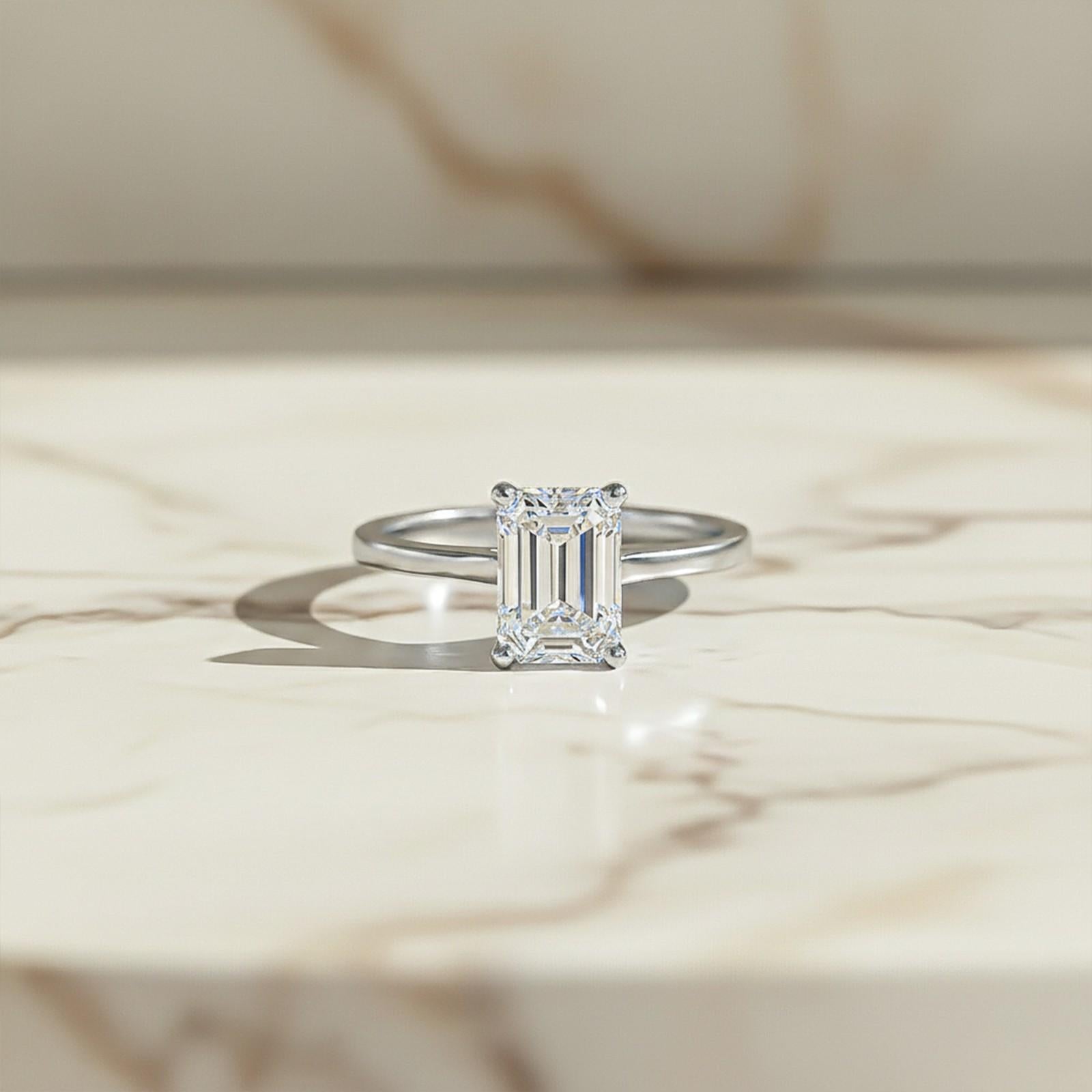 1Ctw Moissanite Cherry Modern Emerald Ring