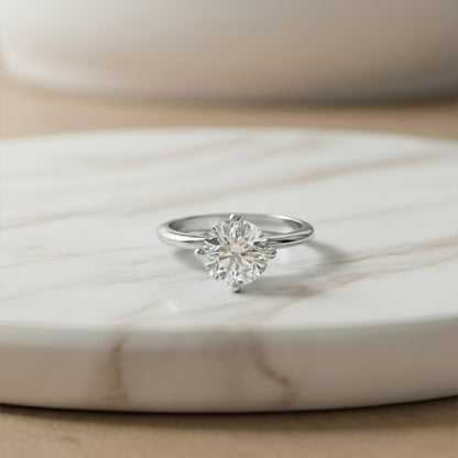 0.50Ctw Round Moissanite Centered Ring