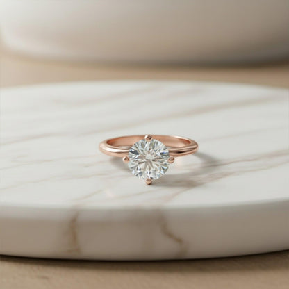 0.50Ctw Round Moissanite Centered Ring