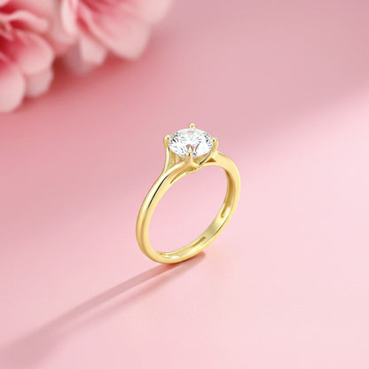 1.50Ctw Round Moissanite Crimson Ring