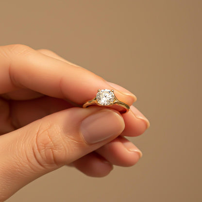 1.50Ctw Round Moissanite Crimson Ring