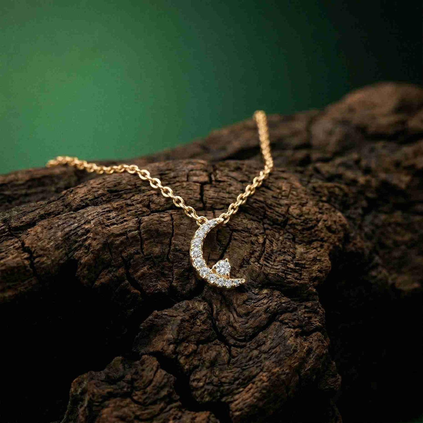 0.20Ct Moissanite Crescent Moon Pendant