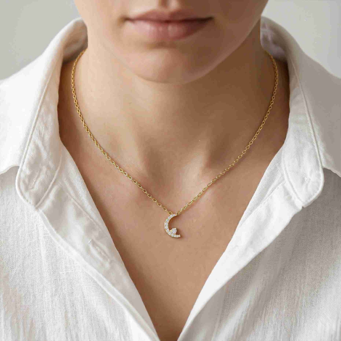 0.20Ct Moissanite Crescent Moon Pendant