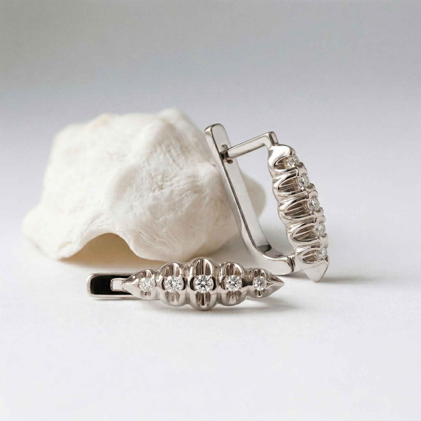 0.26Ct Moissanite Textured Cascade Drop Earrings