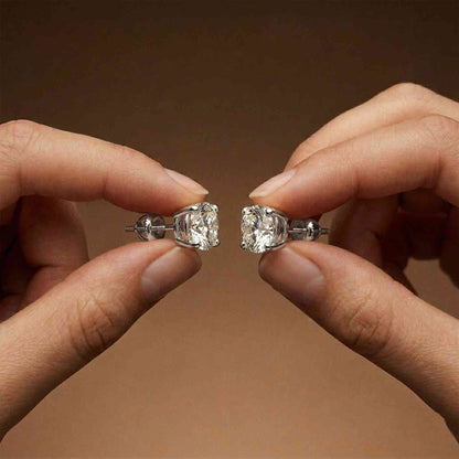 4Ct Moissanite Classic Round Solitaire Stud Earrings