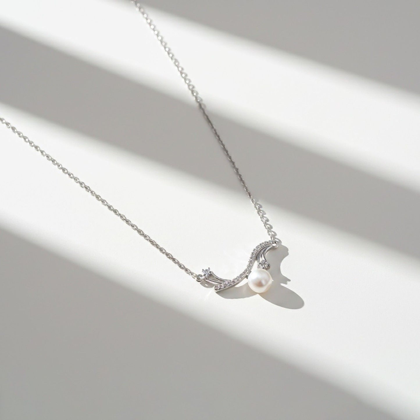 Silver Wave Pearl Necklace