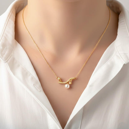 Golden Wave Pearl Necklace