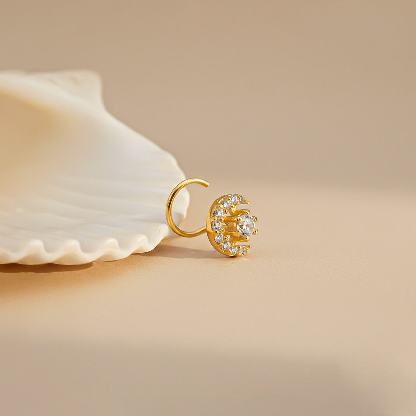Swis Zircon Moon Style Nose Pin