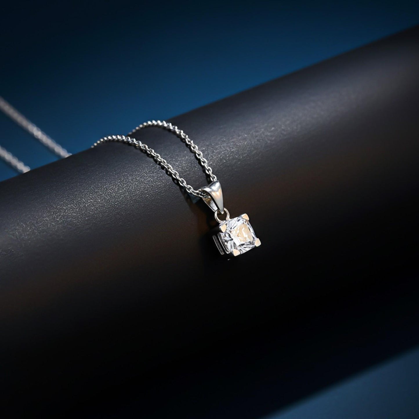 Silver Classy Solitaire Pendant