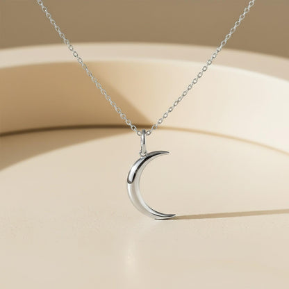 Silver Stunning Moon Pendant