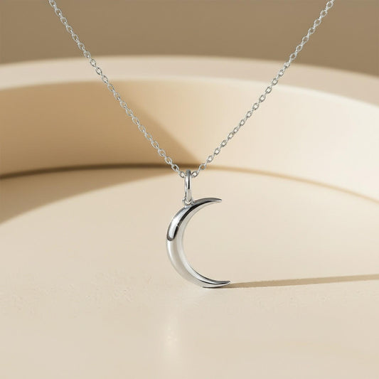 Silver Stunning Moon Pendant