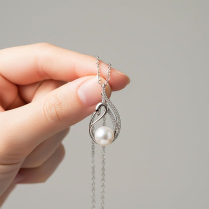 Silver Swan Pendant With Freshwater Pearl