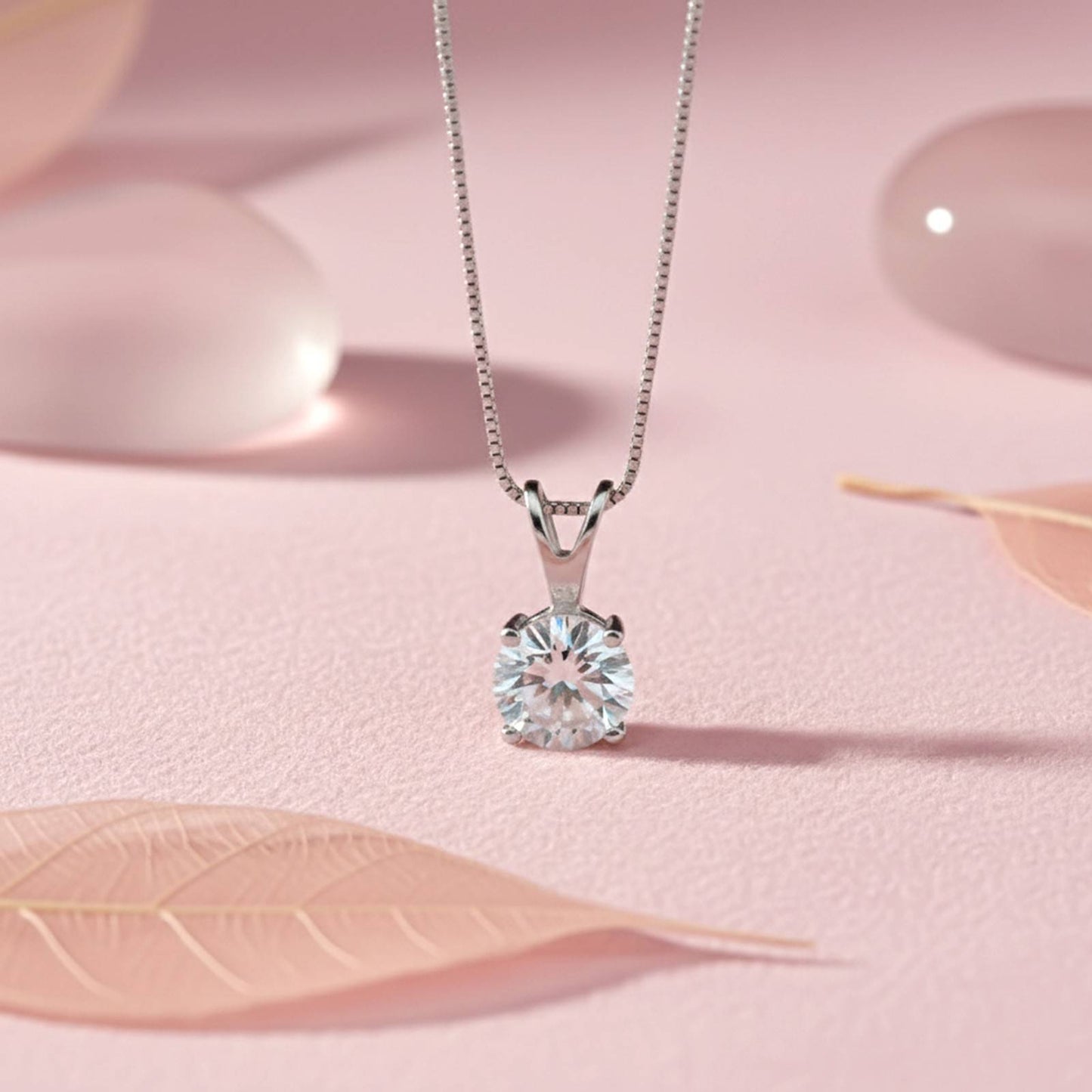 Silver Round Classic Pendant With Chain