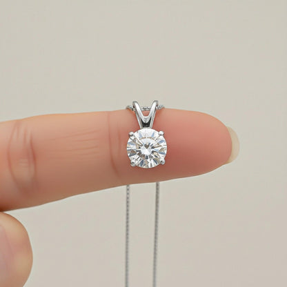 Silver Round Classic Pendant With Chain