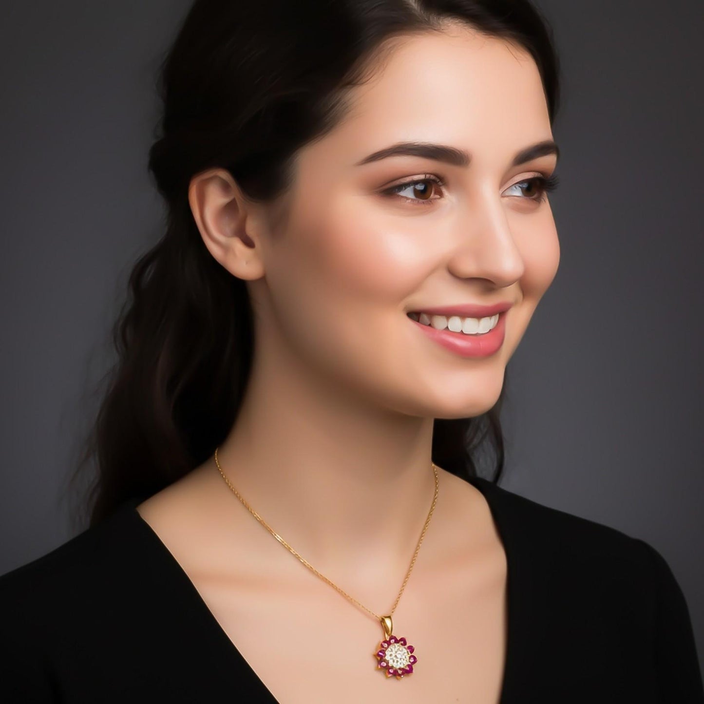 Golden Flory Penache Pendant