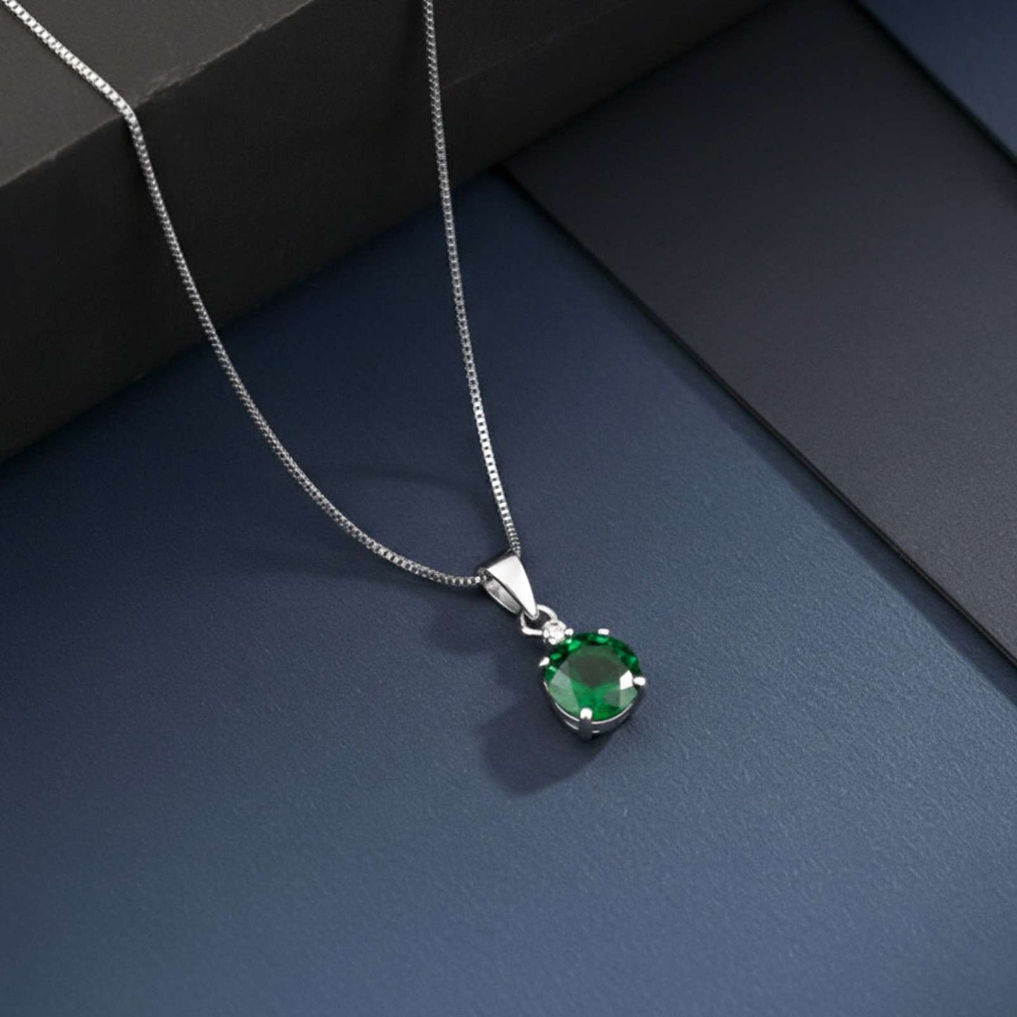 Silver Royal Green Classy Pendant