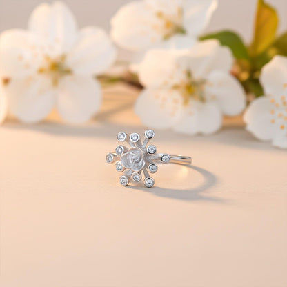 Silver Flower Style Zircon Ring