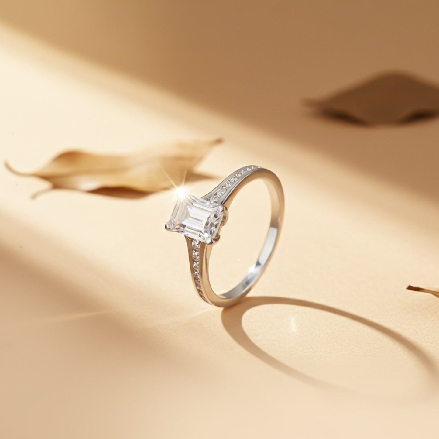 Silver Solitaire Emerald Zircon Silver Ring