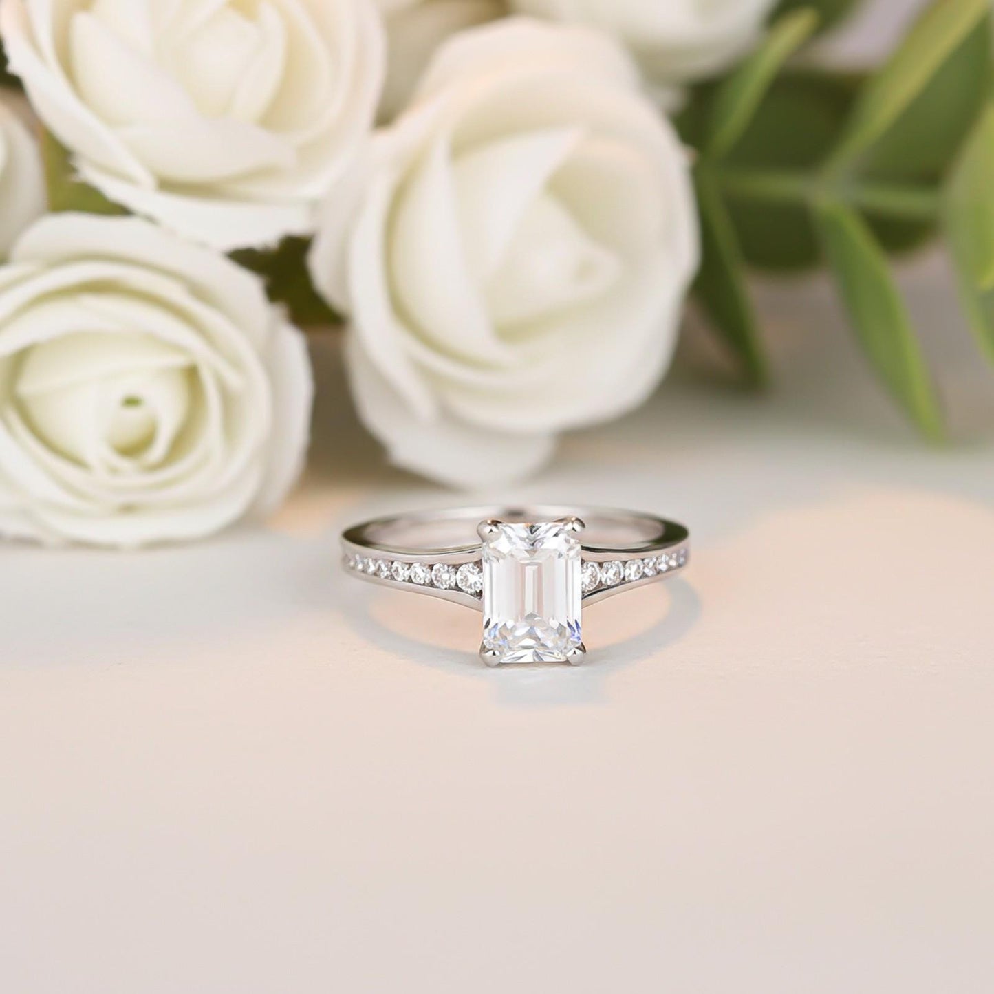 Silver Solitaire Emerald Zircon Silver Ring