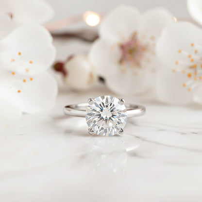 Silver Attracted Zircon Ring