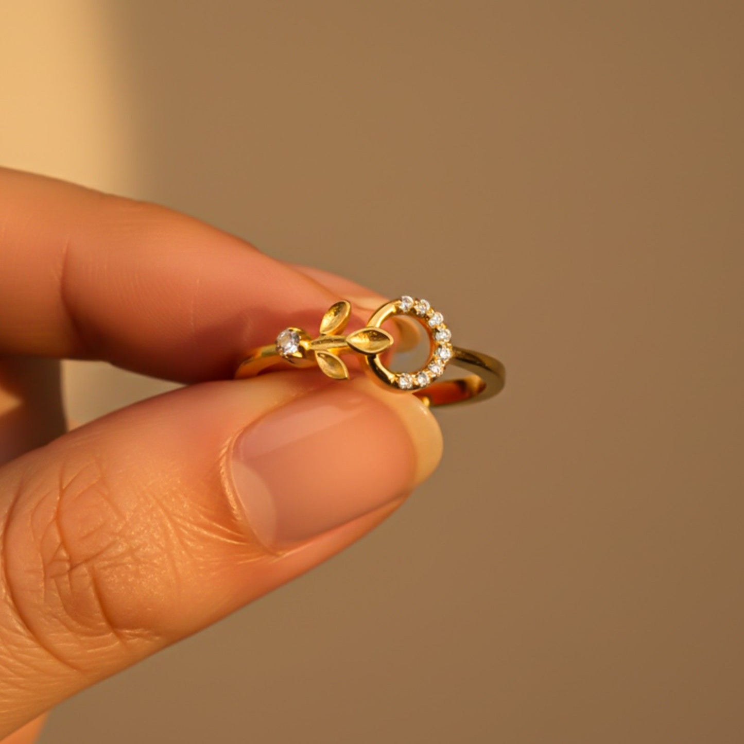 Silver Leaf Open Circle Ring