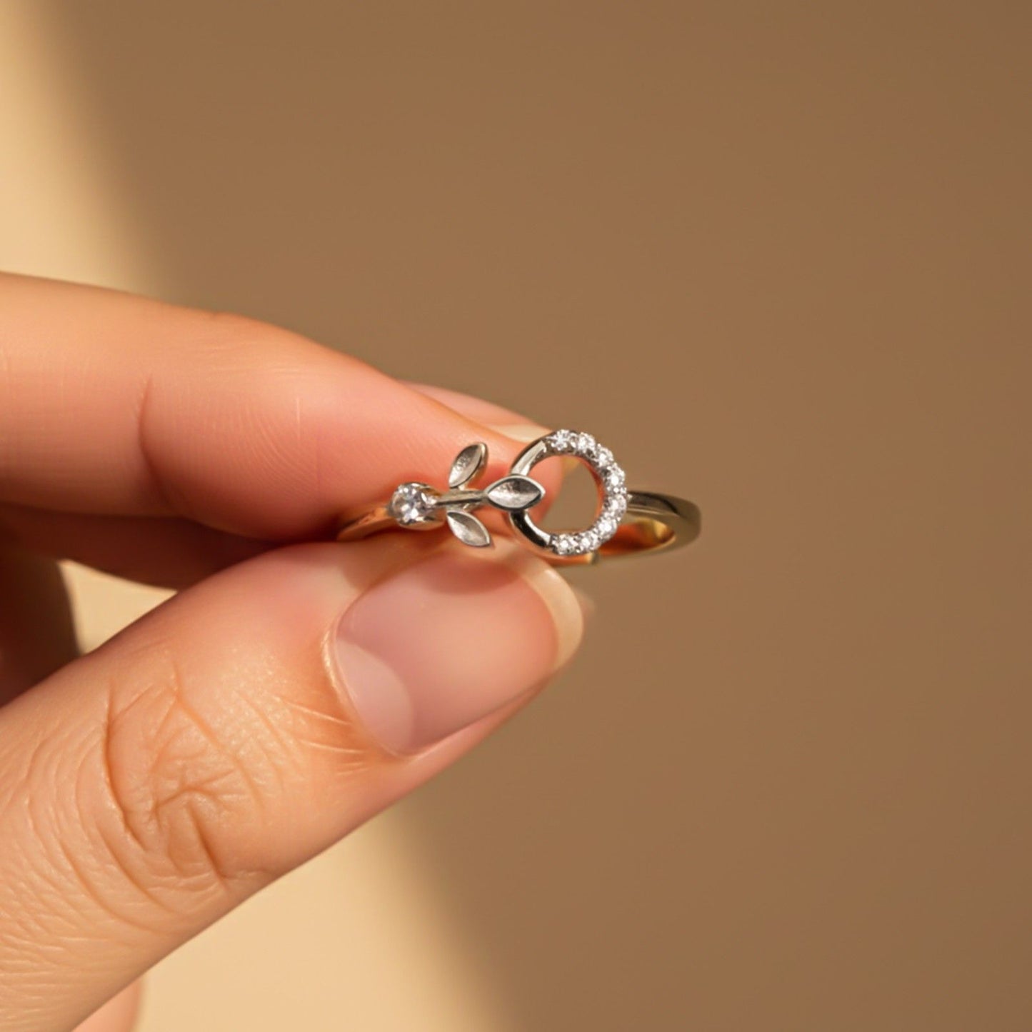 Silver Leaf Open Circle Ring
