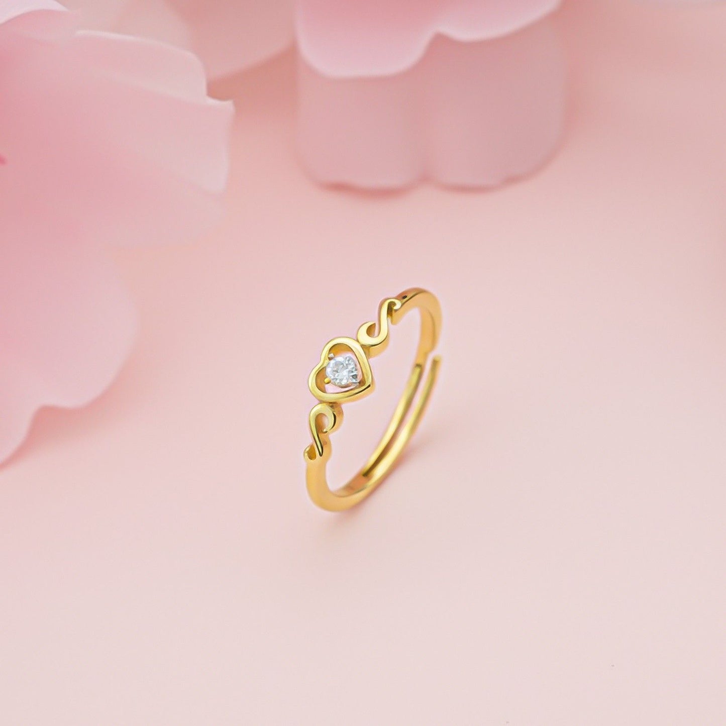 Golden Vintage Heart Valentine Ring