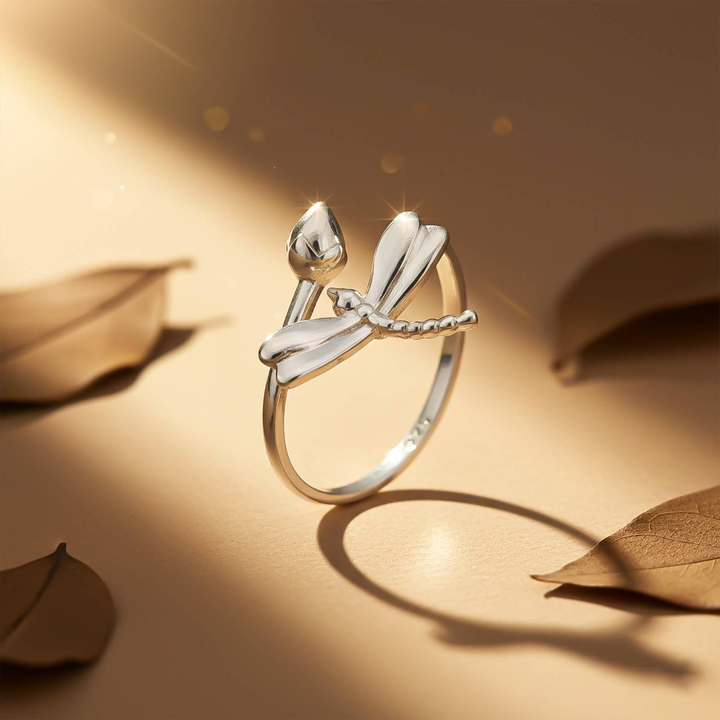 Silver Dashing Dragonfly Ring